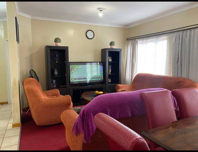 0 BEDROOM HOUSE FOR SALE IN KOMANI PARK